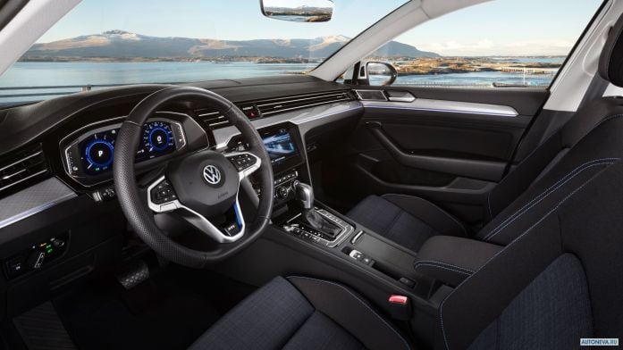 2020 Volkswagen Passat GTE - фотография 8 из 8 2020 Volkswagen Passat GTE - фотография 8 из 8