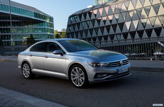 2020 Volkswagen Passat Highline - фотография 11 из 33