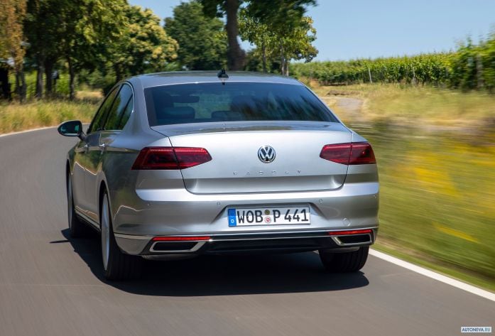 2020 Volkswagen Passat Highline - фотография 23 из 33 2020 Volkswagen Passat Highline - фотография 23 из 33