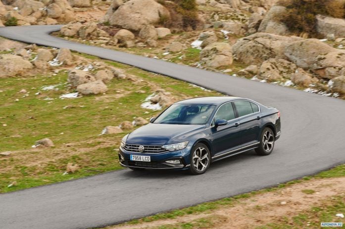 2020 Volkswagen Passat R-line - фотография 8 из 11