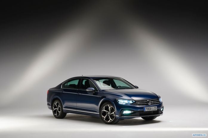 2020 Volkswagen Passat R-line - фотография 11 из 11 2020 Volkswagen Passat R-line - фотография 11 из 11