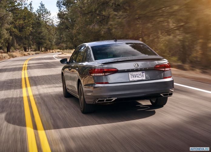 2020 Volkswagen Passat US-version - фотография 13 из 23