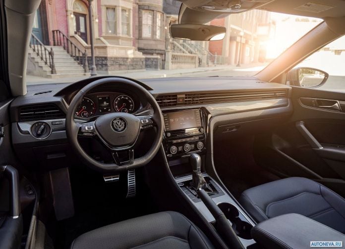 2020 Volkswagen Passat US-version - фотография 18 из 23