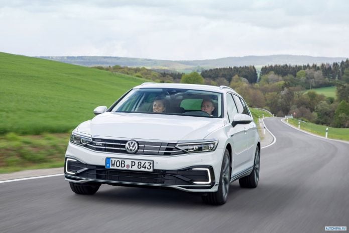 2020 Volkswagen Passat Variant GTE - фотография 1 из 22 2020 Volkswagen Passat Variant GTE - фотография 1 из 22
