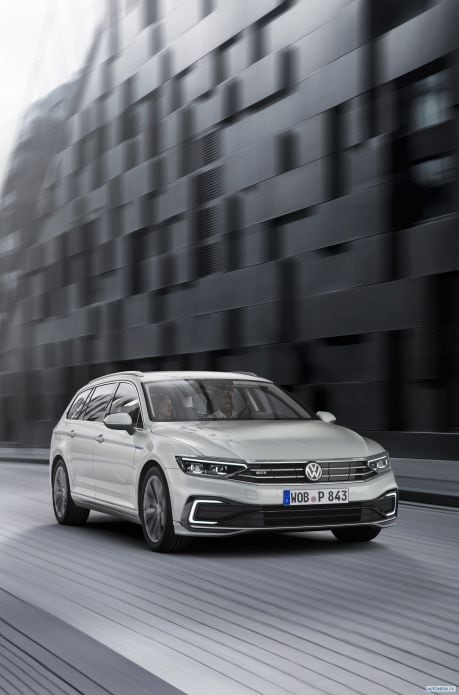 2020 Volkswagen Passat Variant GTE - фотография 4 из 22 2020 Volkswagen Passat Variant GTE - фотография 4 из 22