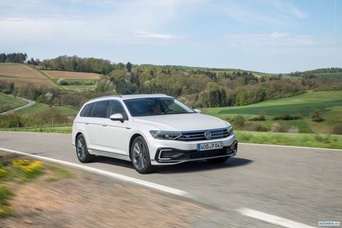 2020 Volkswagen Passat Variant GTE - фотография 9 из 22 2020 Volkswagen Passat Variant GTE - фотография 9 из 22