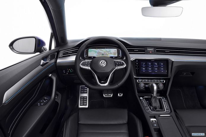 2020 Volkswagen Passat Variant R-line - фотография 33 из 40