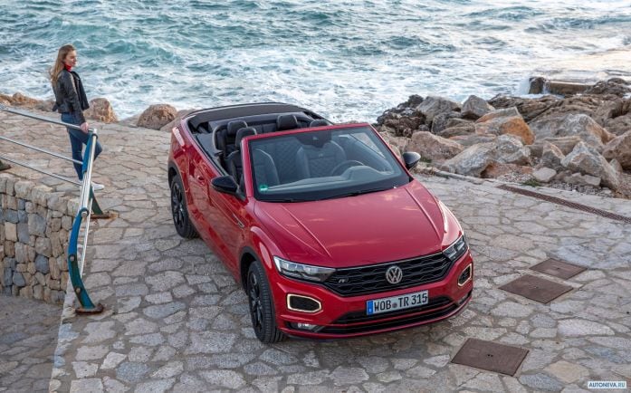 2020 Volkswagen T-Roc Cabriolet R-line - фотография 2 из 40 2020 Volkswagen T-Roc Cabriolet R-line - фотография 2 из 40