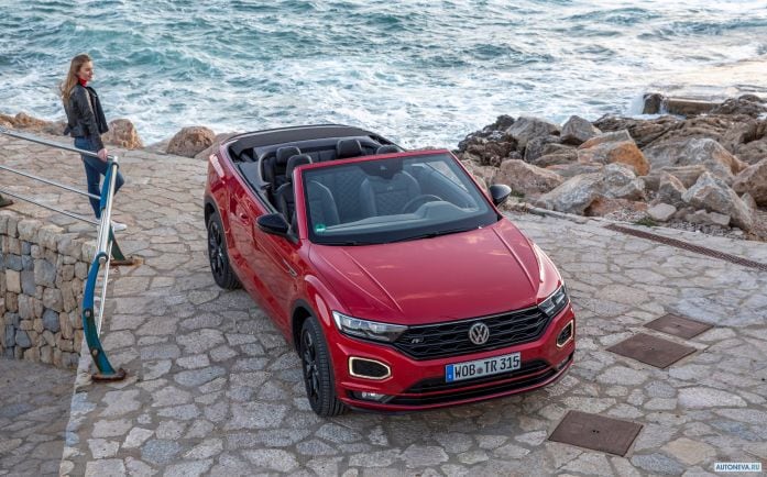 2020 Volkswagen T-Roc Cabriolet R-line - фотография 2 из 40