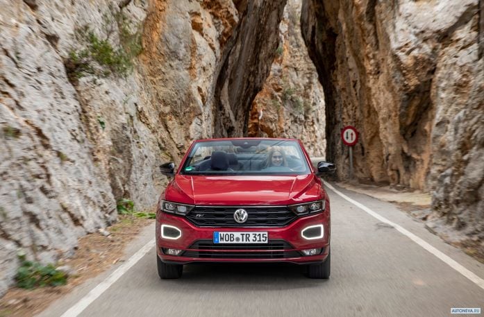 2020 Volkswagen T-Roc Cabriolet R-line - фотография 6 из 40