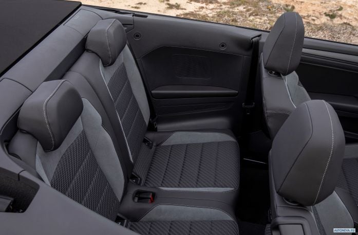 2020 Volkswagen T-Roc Cabriolet R-line - фотография 35 из 40