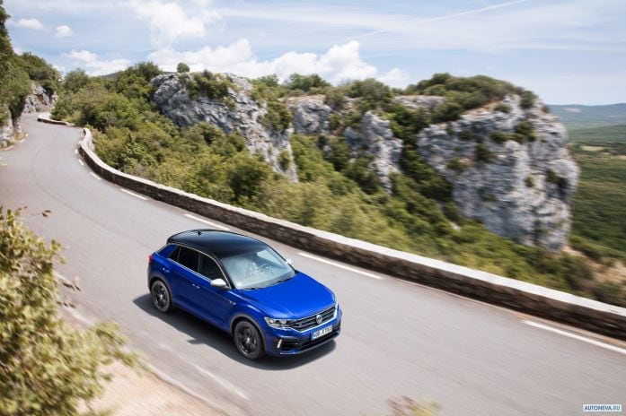 2020 Volkswagen T-Roc R - фотография 35 из 40 2020 Volkswagen T-Roc R - фотография 35 из 40
