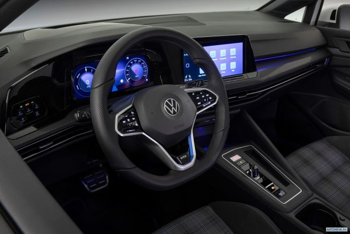 2021 Volkswagen Golf GTE - фотография 9 из 13