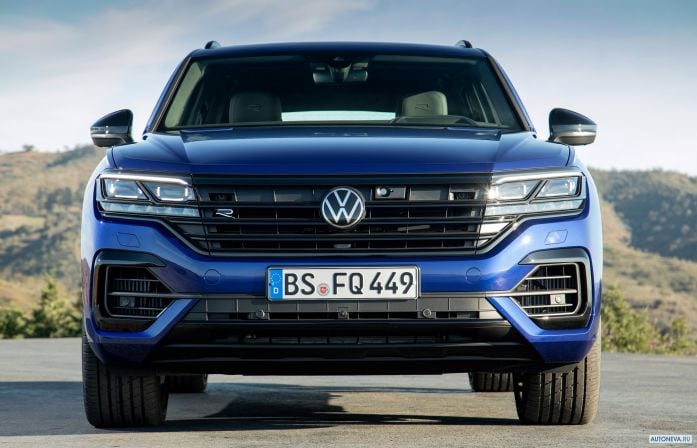 2021 Volkswagen Touareg R - фотография 8 из 40