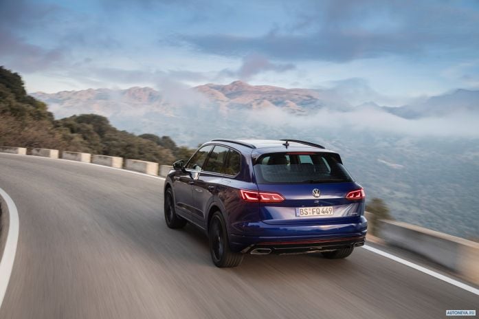 2021 Volkswagen Touareg R - фотография 26 из 40 2021 Volkswagen Touareg R - фотография 26 из 40