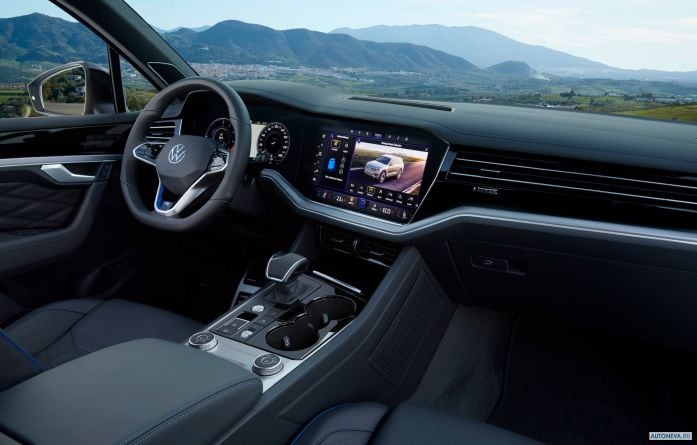 2021 Volkswagen Touareg R - фотография 31 из 40 2021 Volkswagen Touareg R - фотография 31 из 40