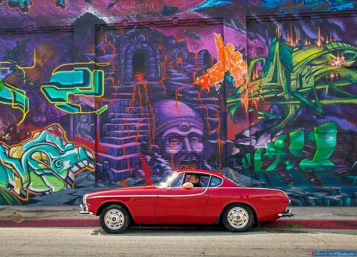 1966 Volvo p1800 - фотография 12 из 23