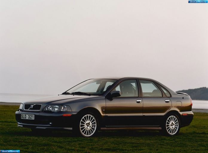 2001 Volvo S40 - фотография 7 из 58