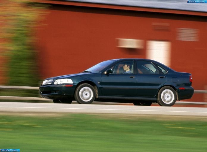 2001 Volvo S40 - фотография 14 из 58