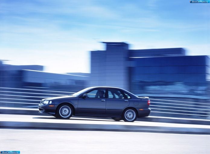 2001 Volvo S40 - фотография 16 из 58