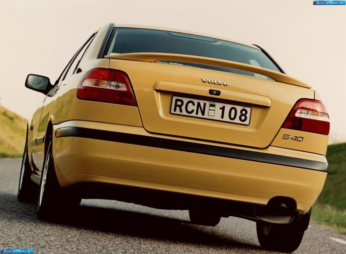2001 Volvo S40 - фотография 19 из 58