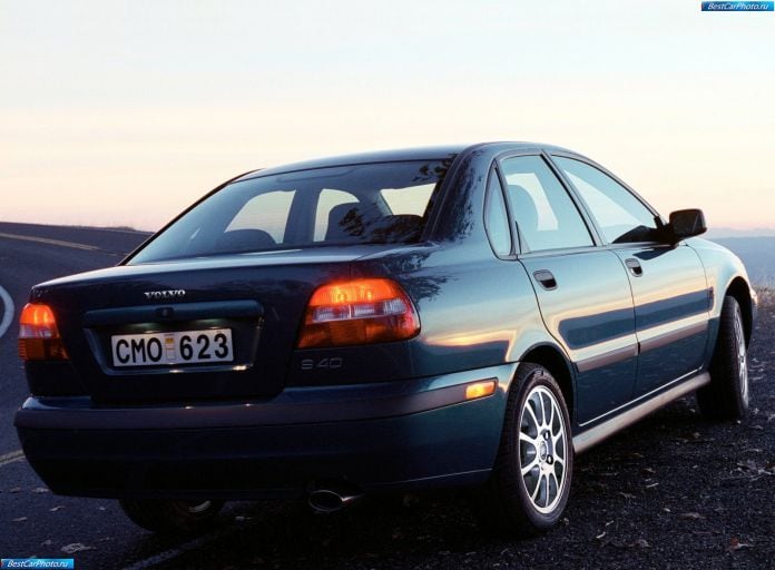 2001 Volvo S40 - фотография 20 из 58