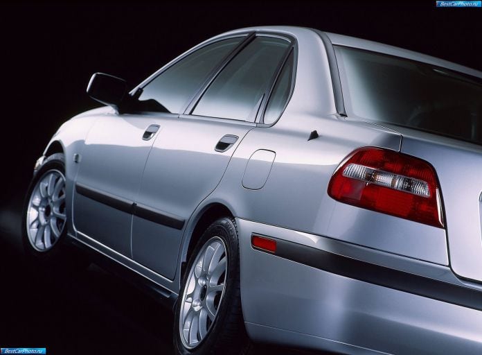 2001 Volvo S40 - фотография 50 из 58