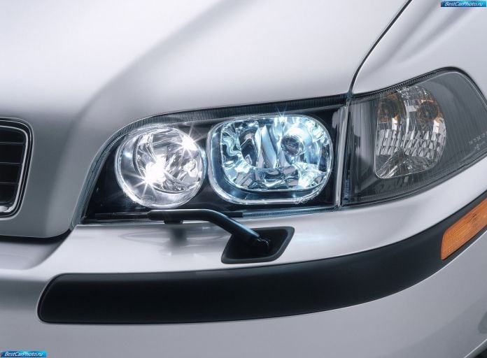 2001 Volvo S40 - фотография 52 из 58