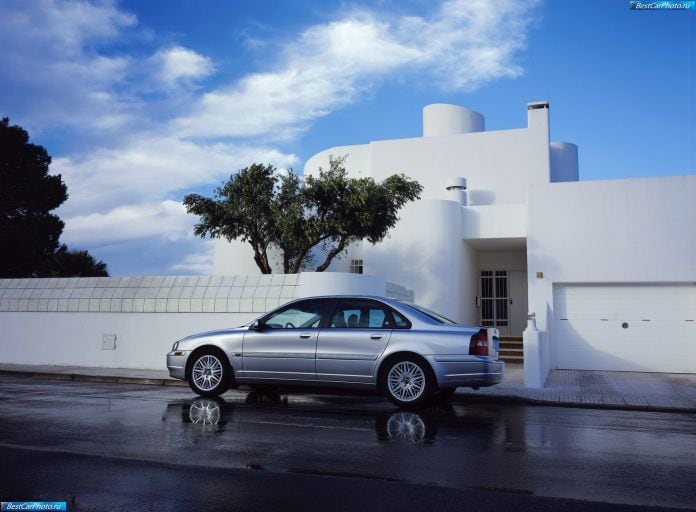 2001 Volvo S80 - фотография 15 из 40