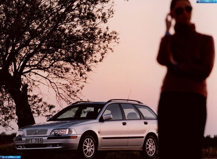 2001 Volvo V40 - фотография 7 из 37