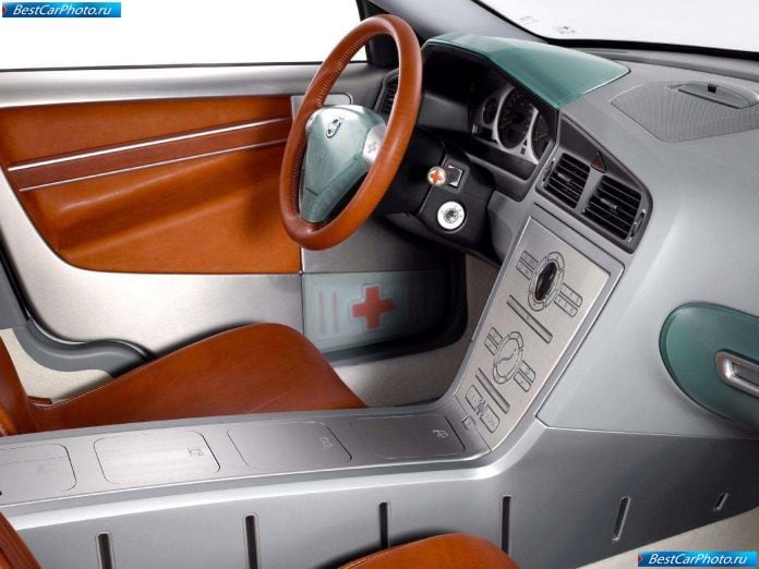 2002 Volvo Acc 2 Concept - фотография 4 из 14
