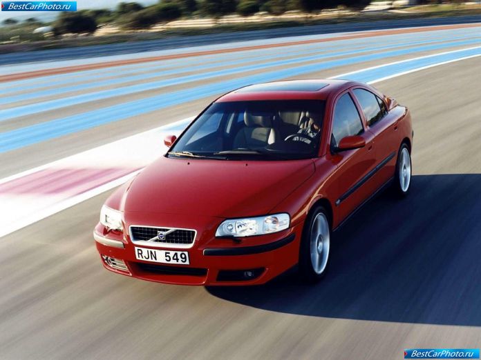 2003 Volvo S60 R - фотография 3 из 35