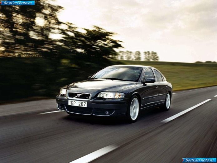 2003 Volvo S60 R - фотография 4 из 35