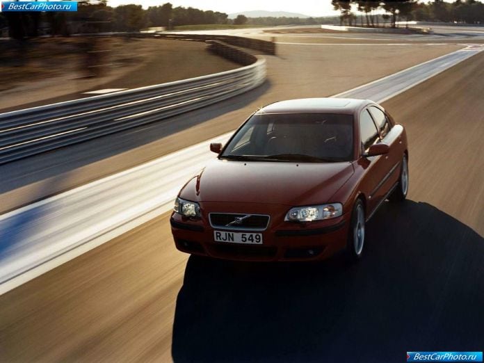 2003 Volvo S60 R - фотография 7 из 35