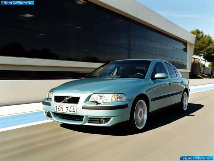 2003 Volvo S60 R - фотография 9 из 35