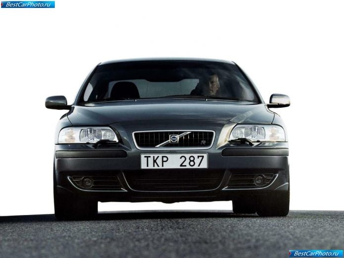 2003 Volvo S60 R - фотография 24 из 35