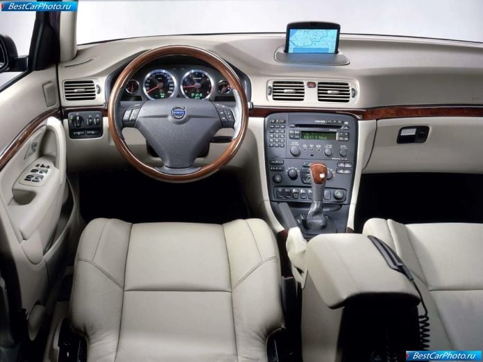2003 Volvo S80 - фотография 8 из 23