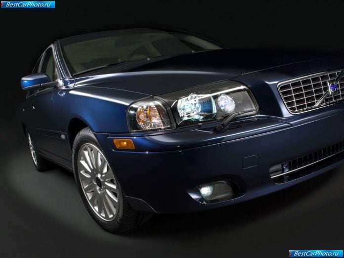 2003 Volvo S80 - фотография 19 из 23