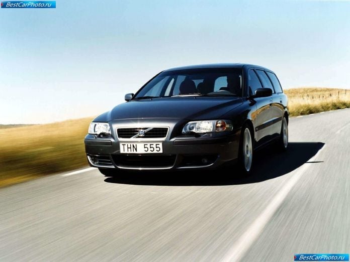 2003 Volvo V70 R - фотография 1 из 25