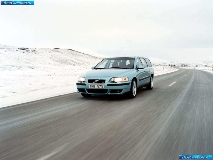 2003 Volvo V70 R - фотография 7 из 25