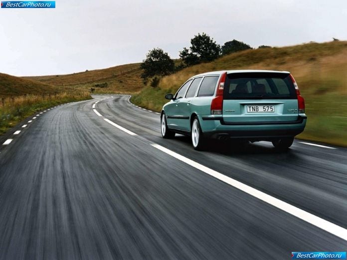 2003 Volvo V70 R - фотография 9 из 25