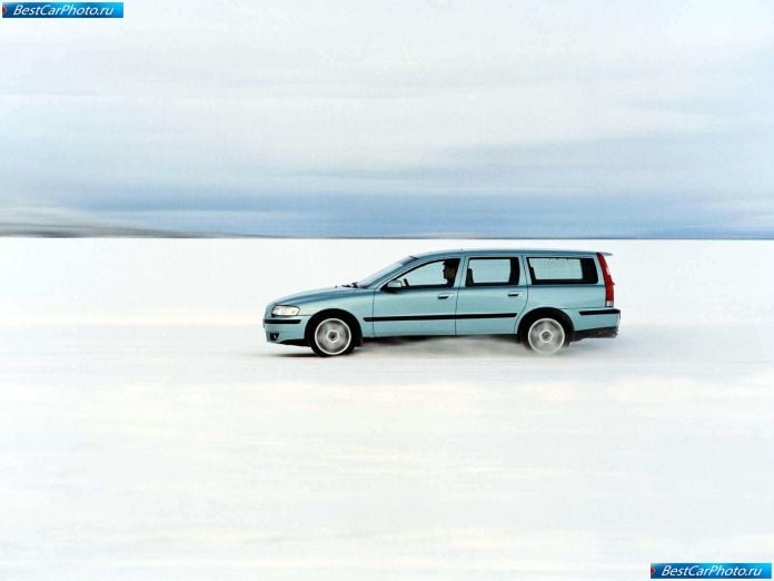 2003 Volvo V70 R - фотография 14 из 25