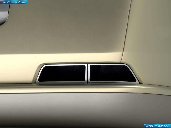 2003 Volvo Vcc Concept - фотография 31 из 38