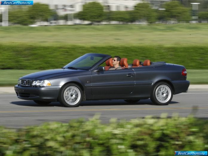 2004 Volvo C70 Convertible - фотография 8 из 36