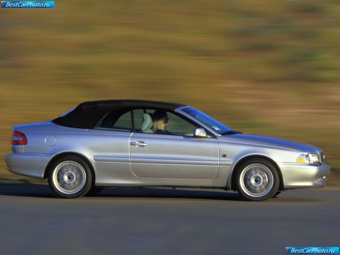 2004 Volvo C70 Convertible - фотография 12 из 36