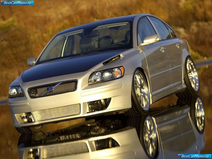 2004 Volvo Evolve S40 Concept - фотография 1 из 7