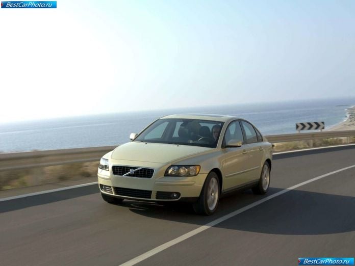 2004 Volvo S40 - фотография 5 из 39