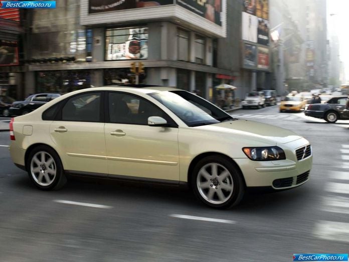 2004 Volvo S40 - фотография 7 из 39