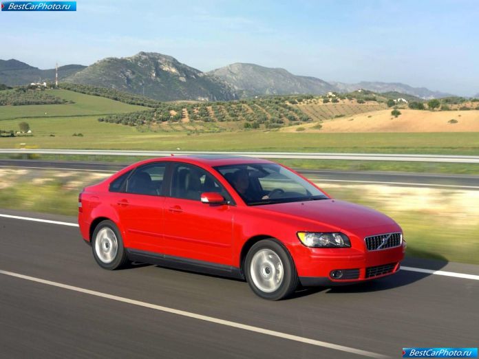 2004 Volvo S40 - фотография 12 из 39