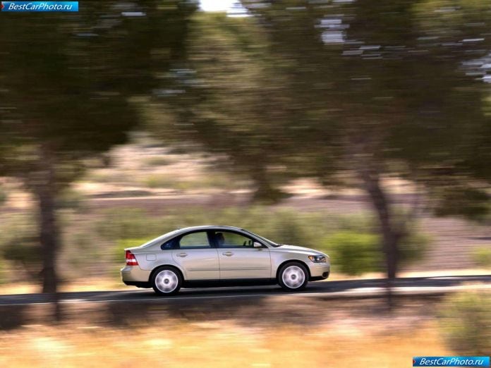 2004 Volvo S40 - фотография 16 из 39